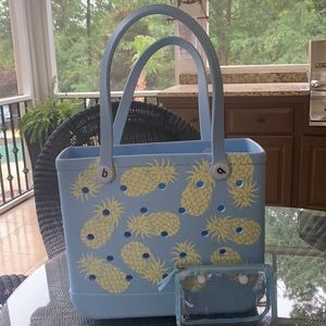 Bogg Bag Pineapple